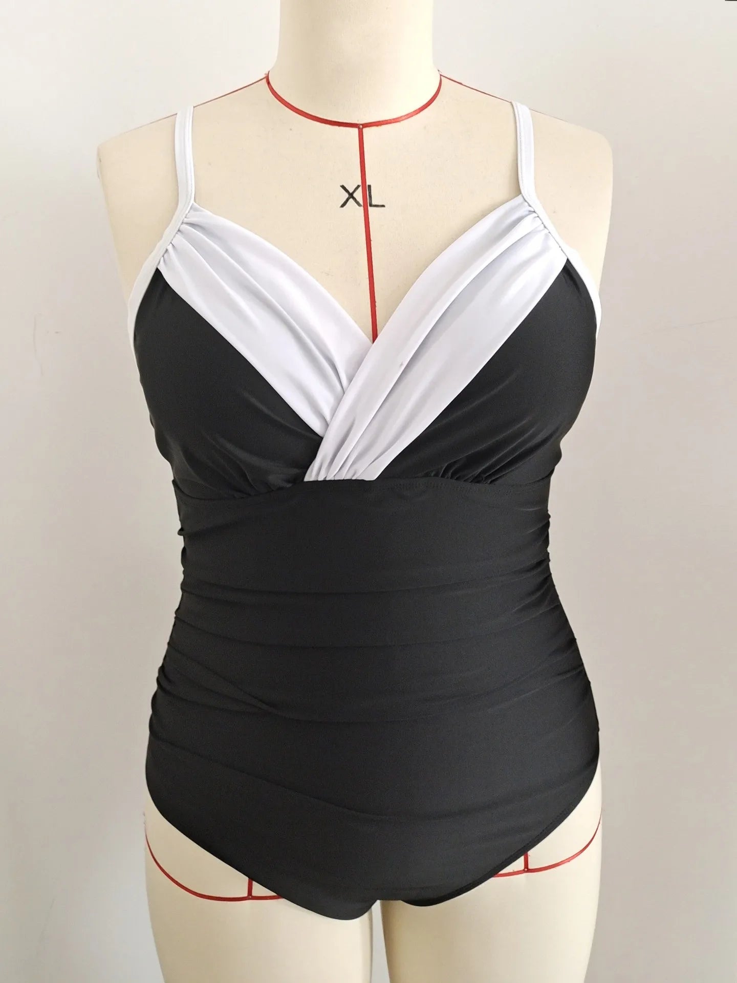 Women's 2026 Tankini Plus Size Black And White V Neck Tankini Top Cross Front Ruched Waist Swimdress Open Back Thin Straps